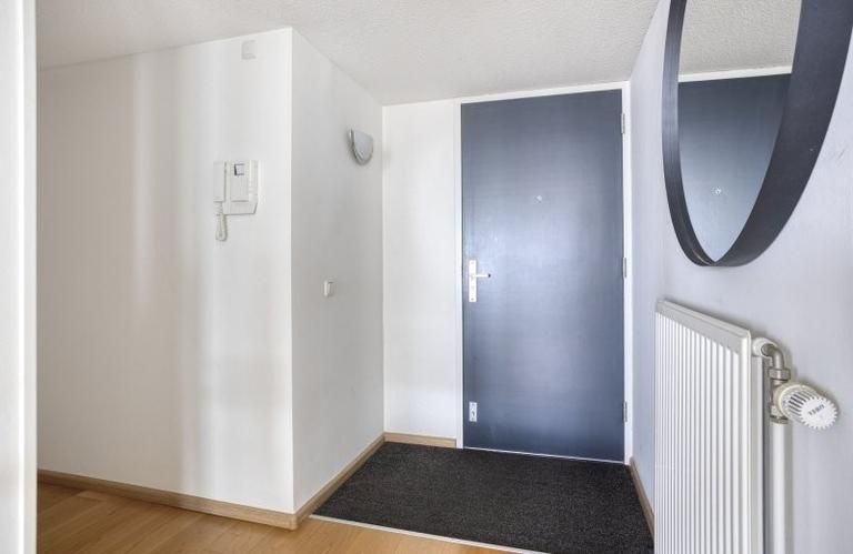 29th-floor apartment with views across Eindhoven - Image 44