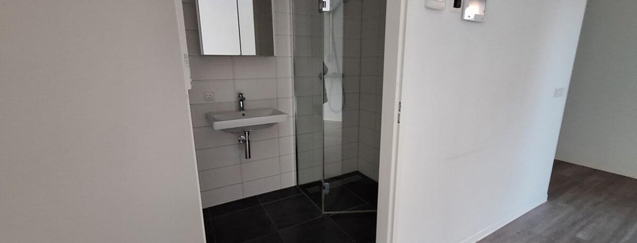 65 m² studio met balkon op Strijp-S - Afbeelding 7