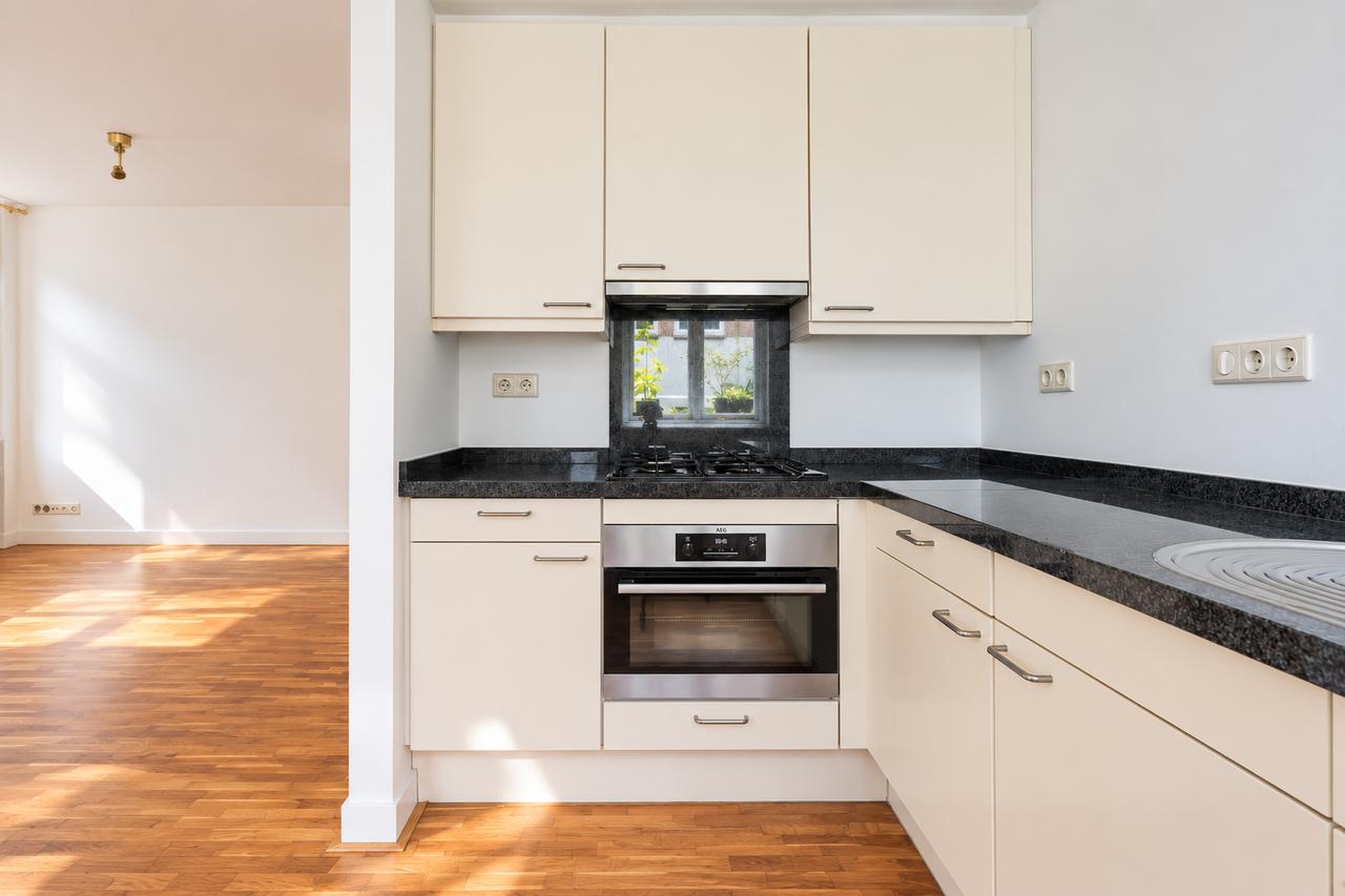 Ongemeubileerd appartement met tuin - Afbeelding 4