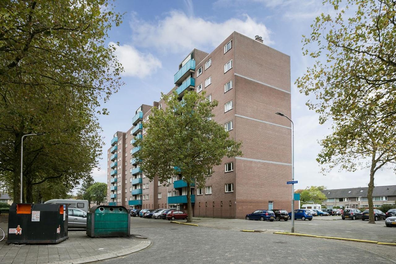 Gemeubileerd 3-slaapkamerappartement met balkon - Afbeelding 1