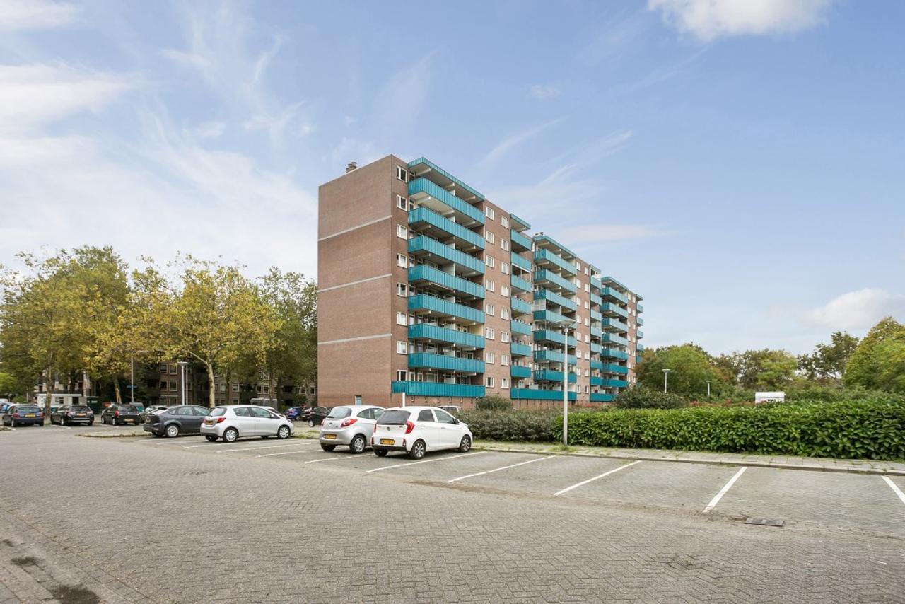 Gemeubileerd 3-slaapkamerappartement met balkon - Afbeelding 2