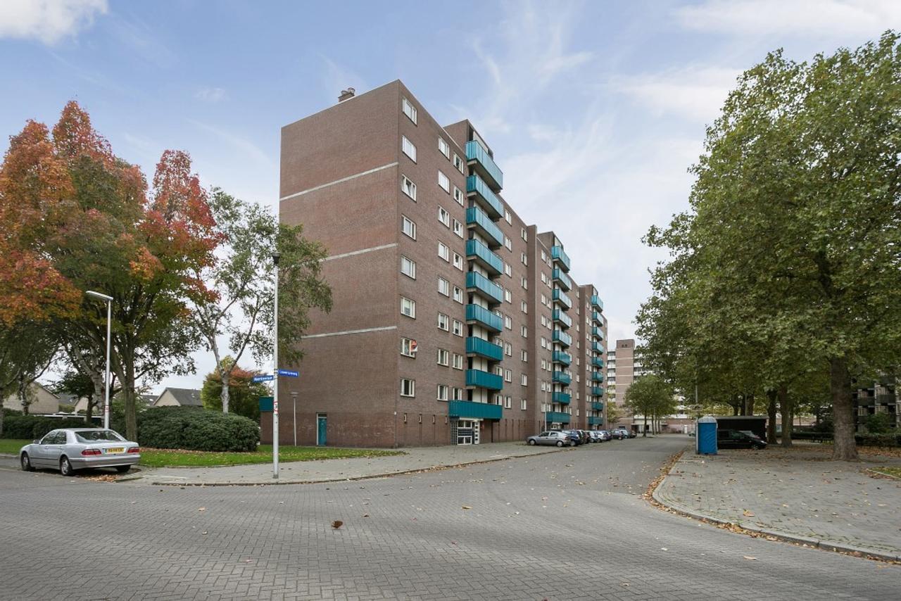 Gemeubileerd 3-slaapkamerappartement met balkon - Afbeelding 3