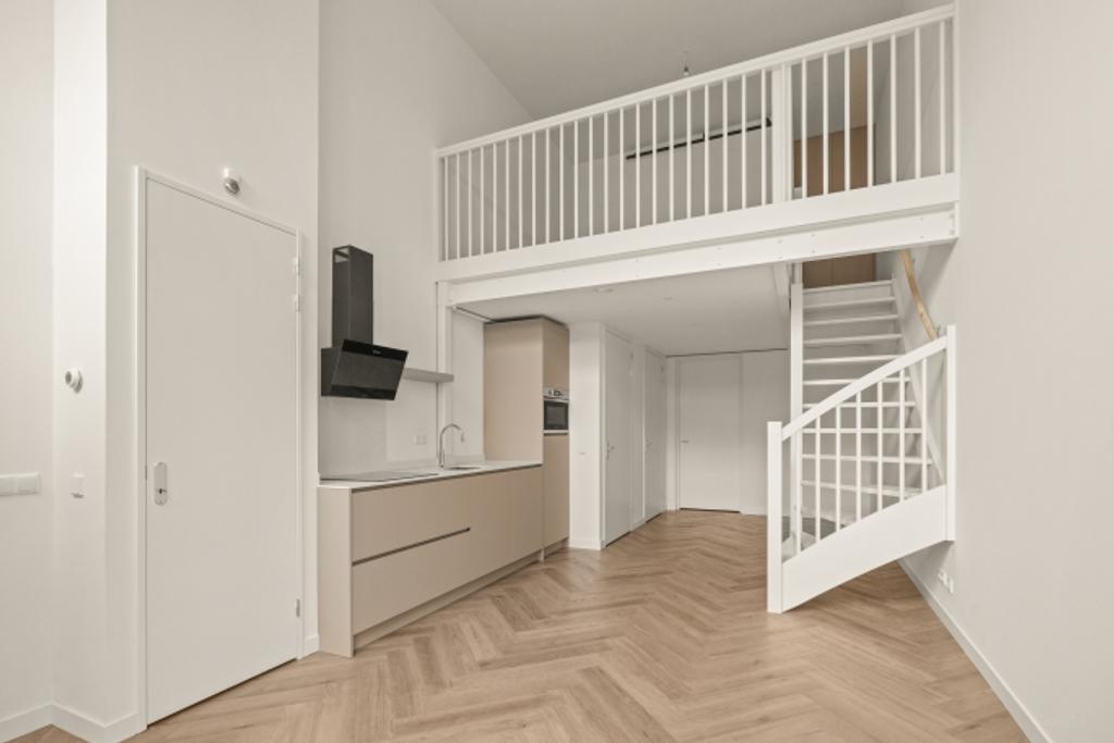Available immediately: furnished 57 m² loft - Image 2