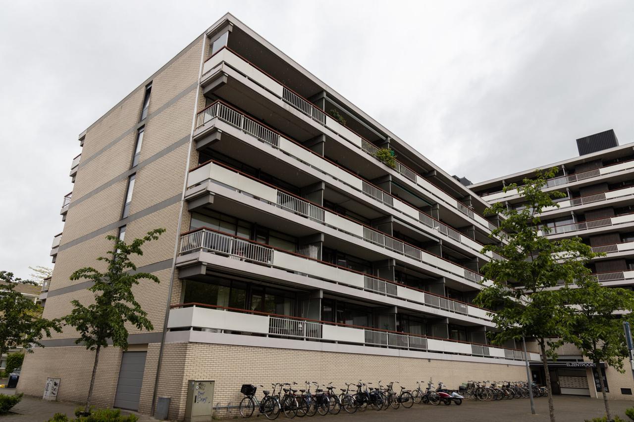 Gemeubileerd 3-kamerappartement in Elzent-Noord - Afbeelding 1