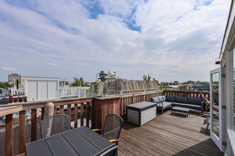 110 m² apartment with roof terrace in Helmersbuurt - Image 3