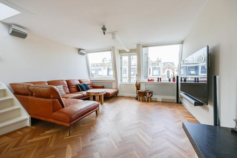 110 m² apartment with roof terrace in Helmersbuurt - Image 4