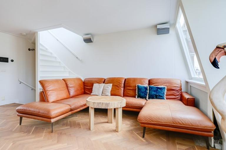110 m² apartment with roof terrace in Helmersbuurt - Image 7