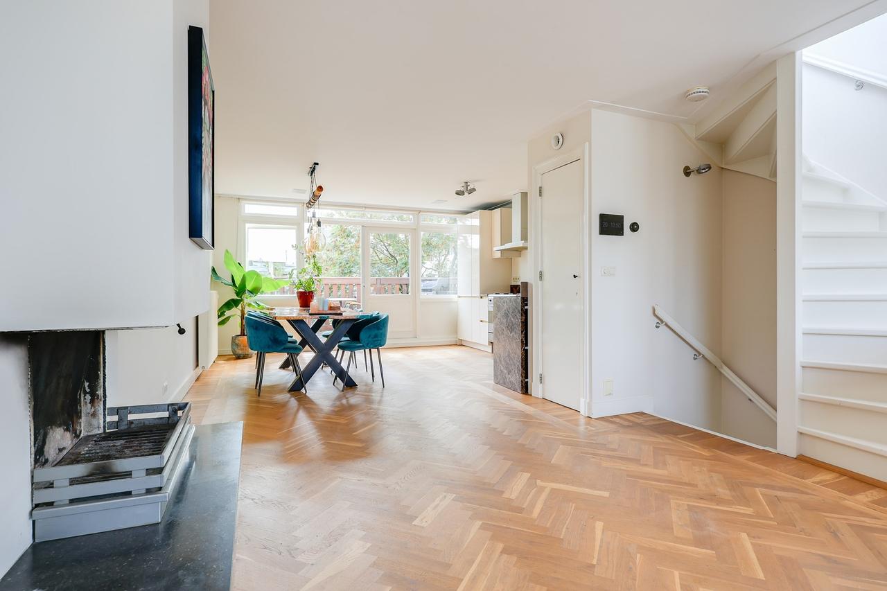 110 m² apartment with roof terrace in Helmersbuurt - Image 8