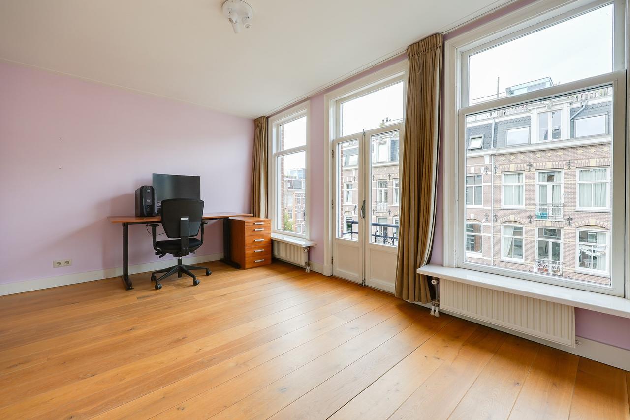 110 m² apartment with roof terrace in Helmersbuurt - Image 25