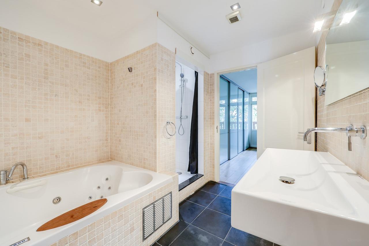 110 m² apartment with roof terrace in Helmersbuurt - Image 28
