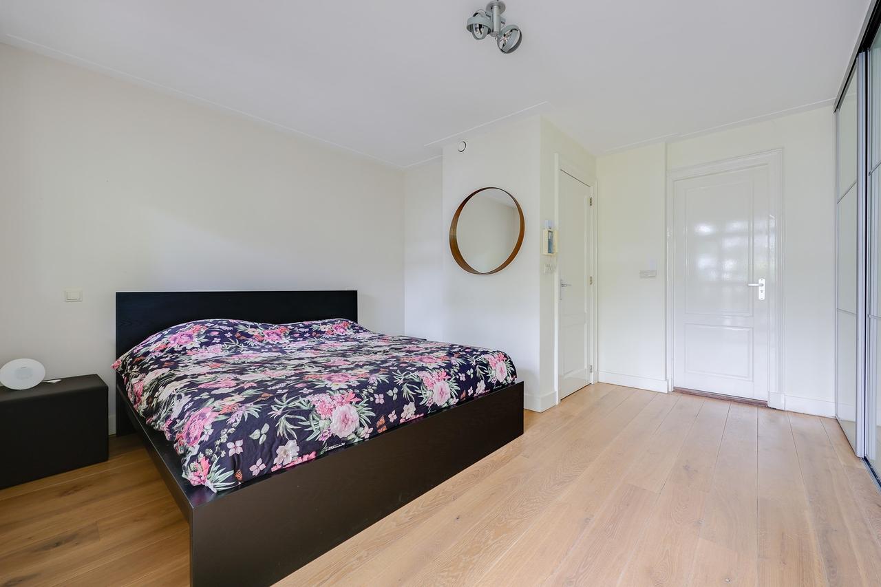 110 m² apartment with roof terrace in Helmersbuurt - Image 35