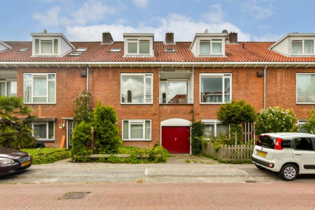 Gemeubileerd 4-slaapkamerappartement met balkon - Afbeelding 1