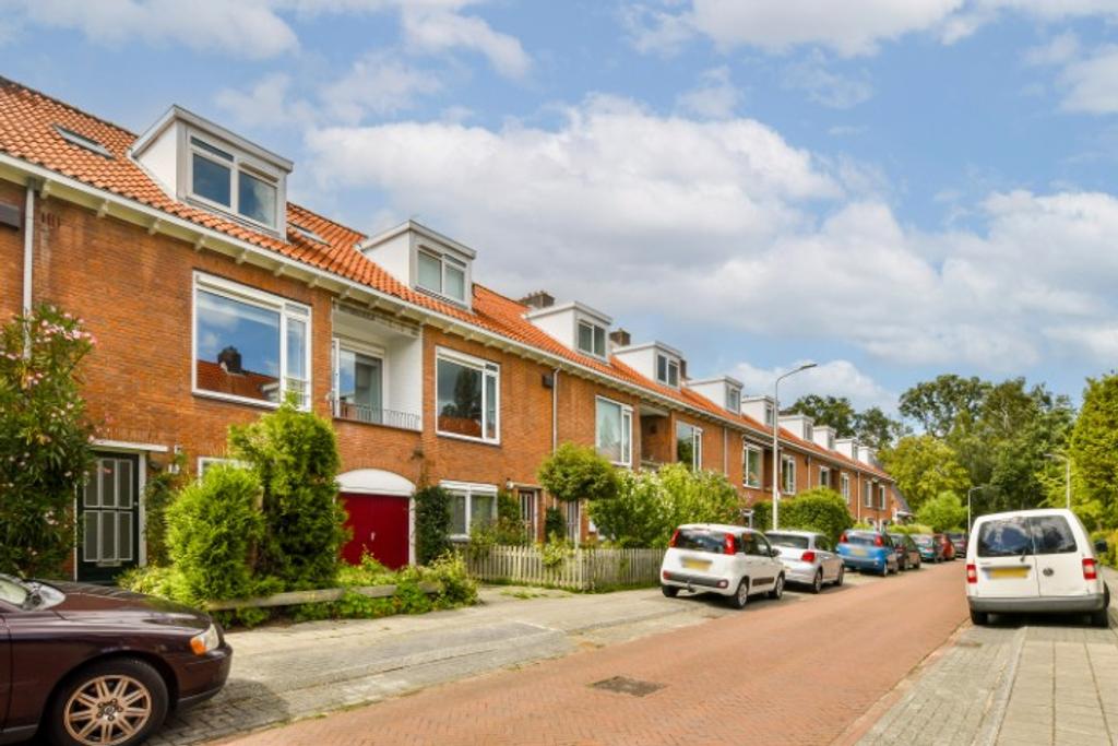 Gemeubileerd 4-slaapkamerappartement met balkon - Afbeelding 2