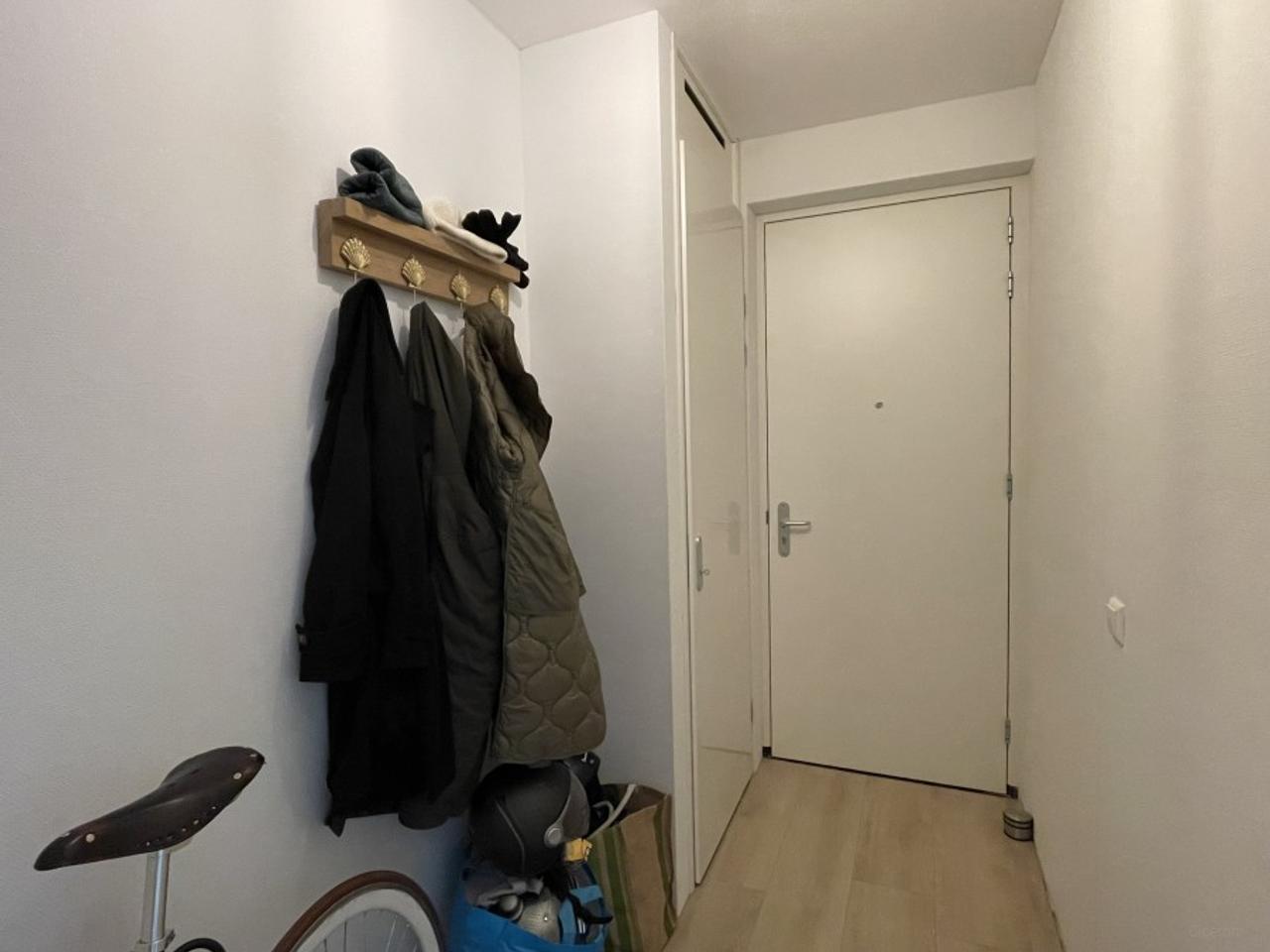 79 m² Apartment with Balcony in Leiden - Image 2