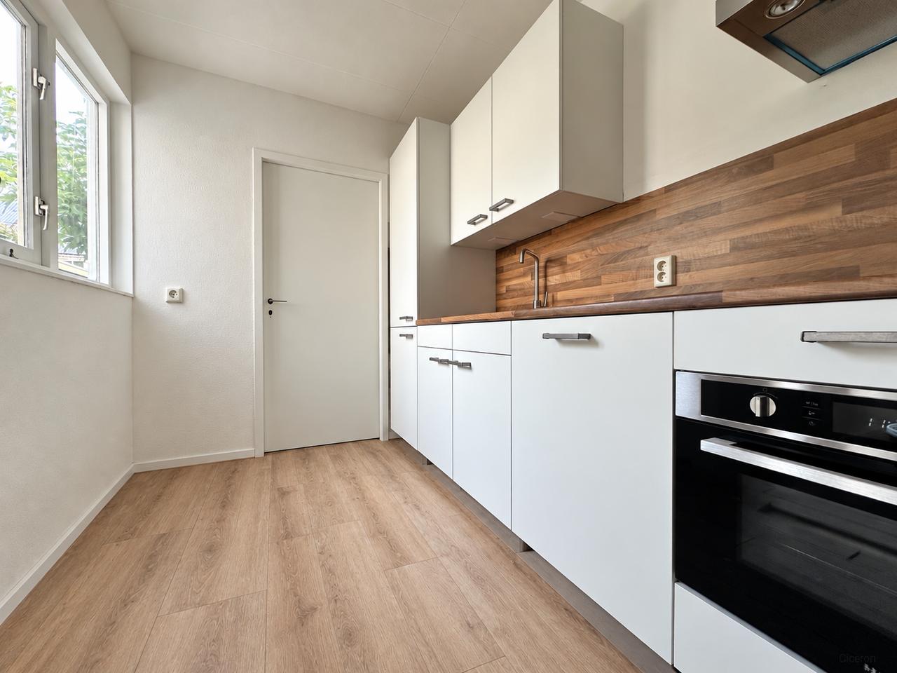 Four bedrooms and garden in Hoorn - Image 4