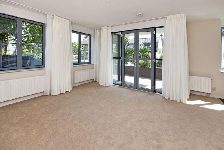 Apartment with Balcony Garden in Central Velp - Image 7