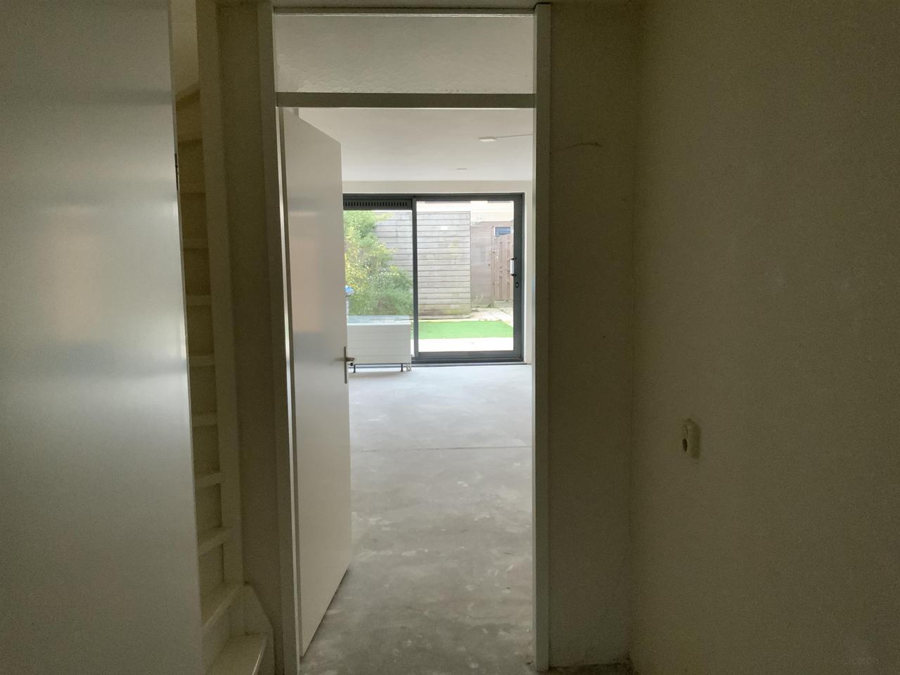 106 m² Corner House with Garden in Barendrecht - Image 2