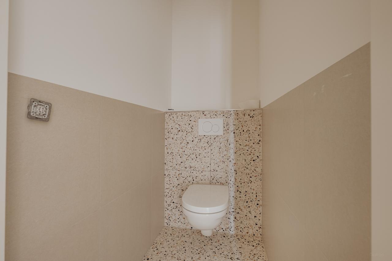 New 2-Bedroom Apartment with Garden in Grijpskerke - Image 14