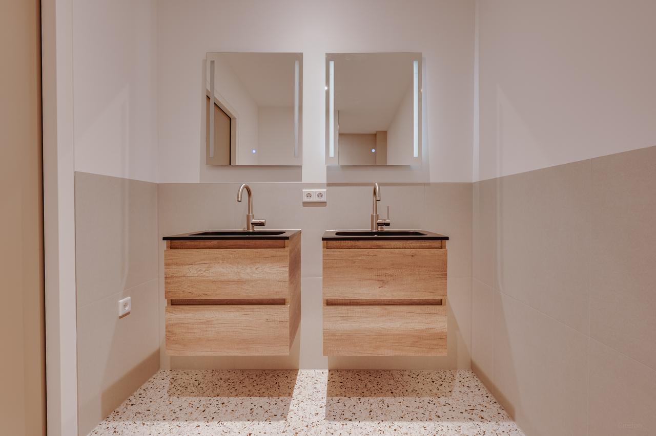 New 2-Bedroom Apartment with Garden in Grijpskerke - Image 17