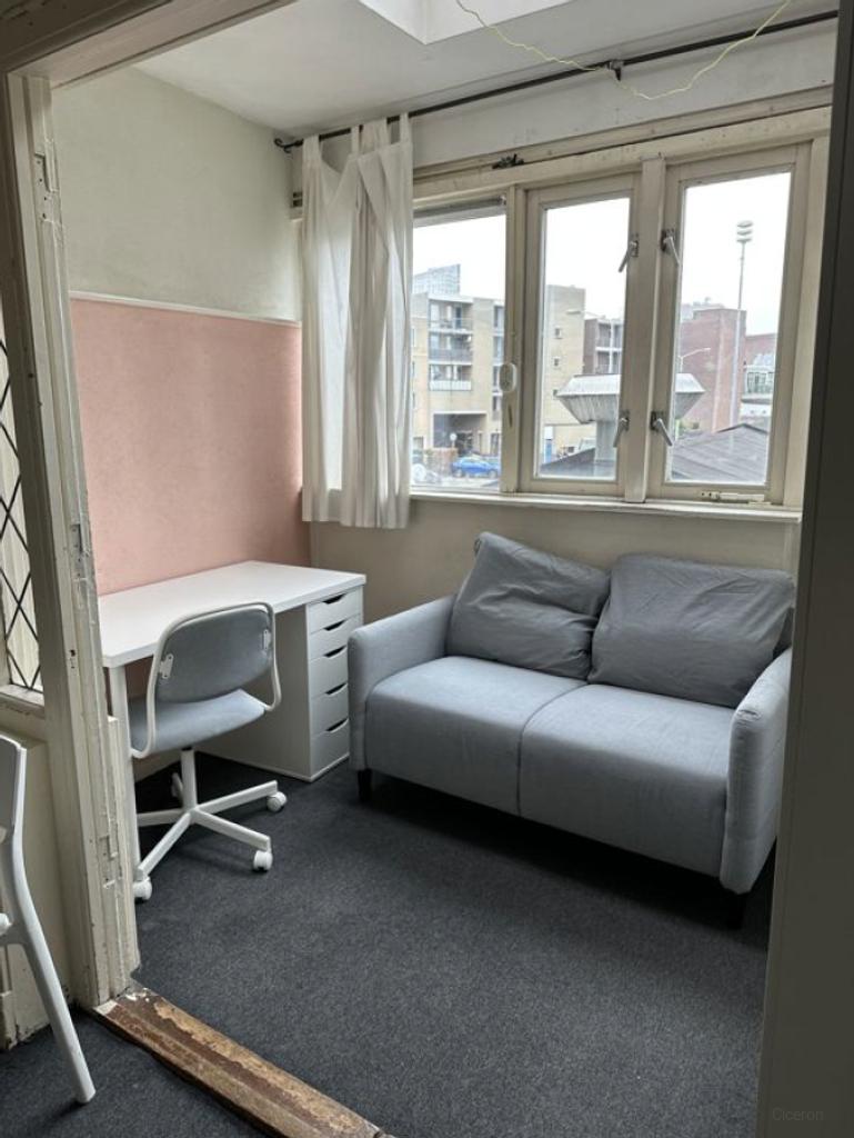 Gemeubileerde kamer van 22 m² in Bergen - Afbeelding 2