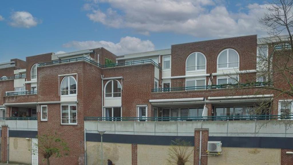 94 m² appartement met balkon in Tegelen - Afbeelding 1