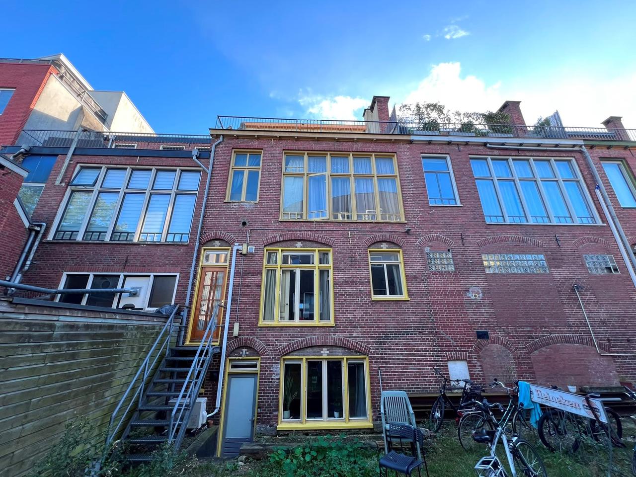 35 m² studio near the city centre - Image 1