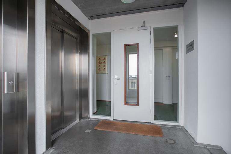 Furnished 3-Room Apartment with Terrace - Image 10