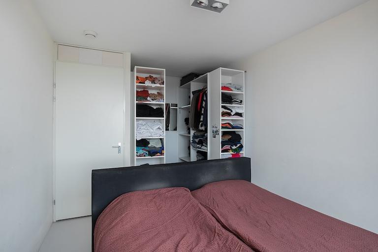 Furnished 3-Room Apartment with Terrace - Image 25