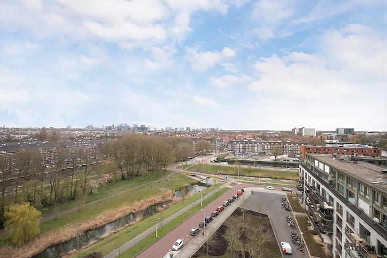 Furnished 3-Room Apartment with Terrace - Image 31