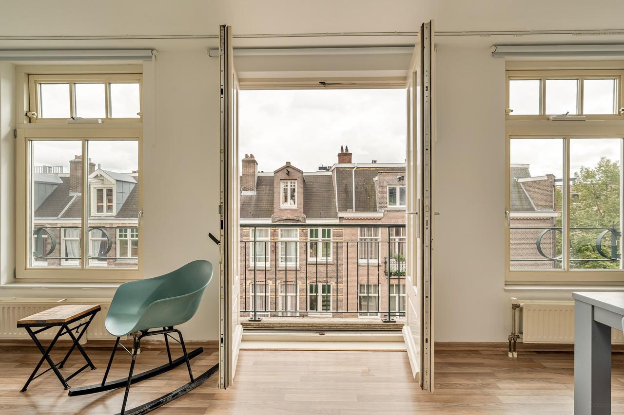 Furnished apartment with roof terrace in De Pijp - Image 6