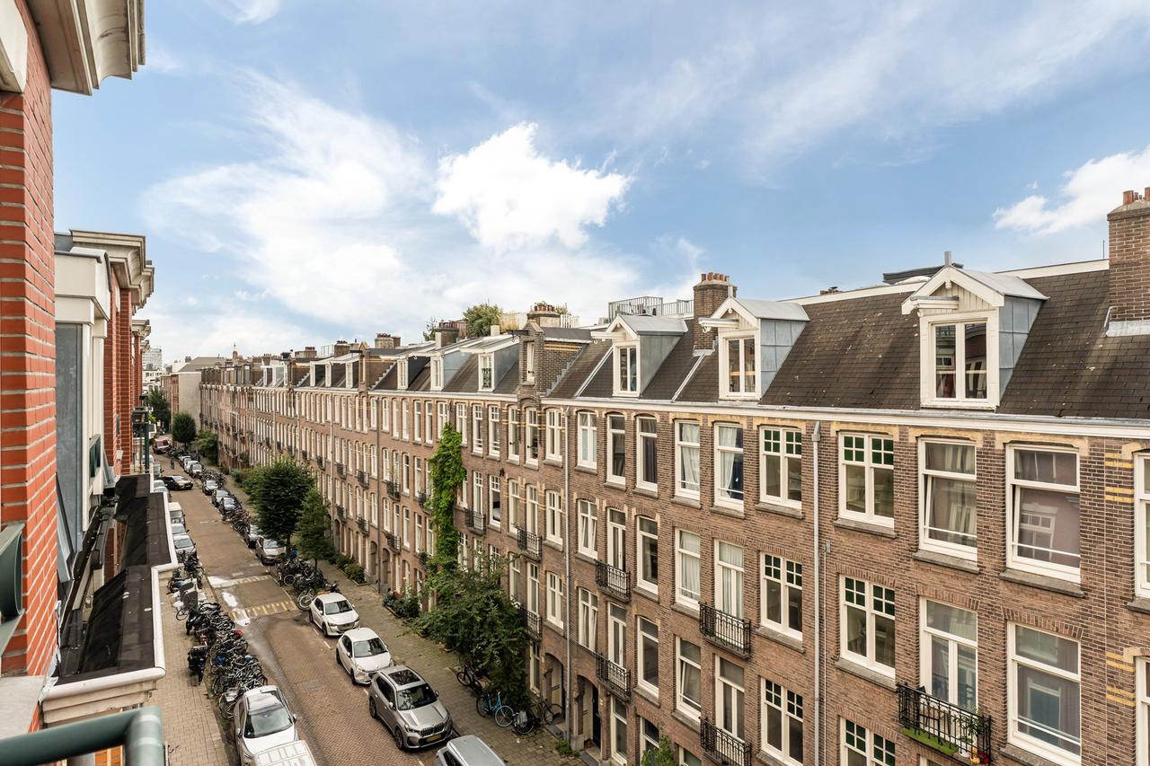 Furnished apartment with roof terrace in De Pijp - Image 7