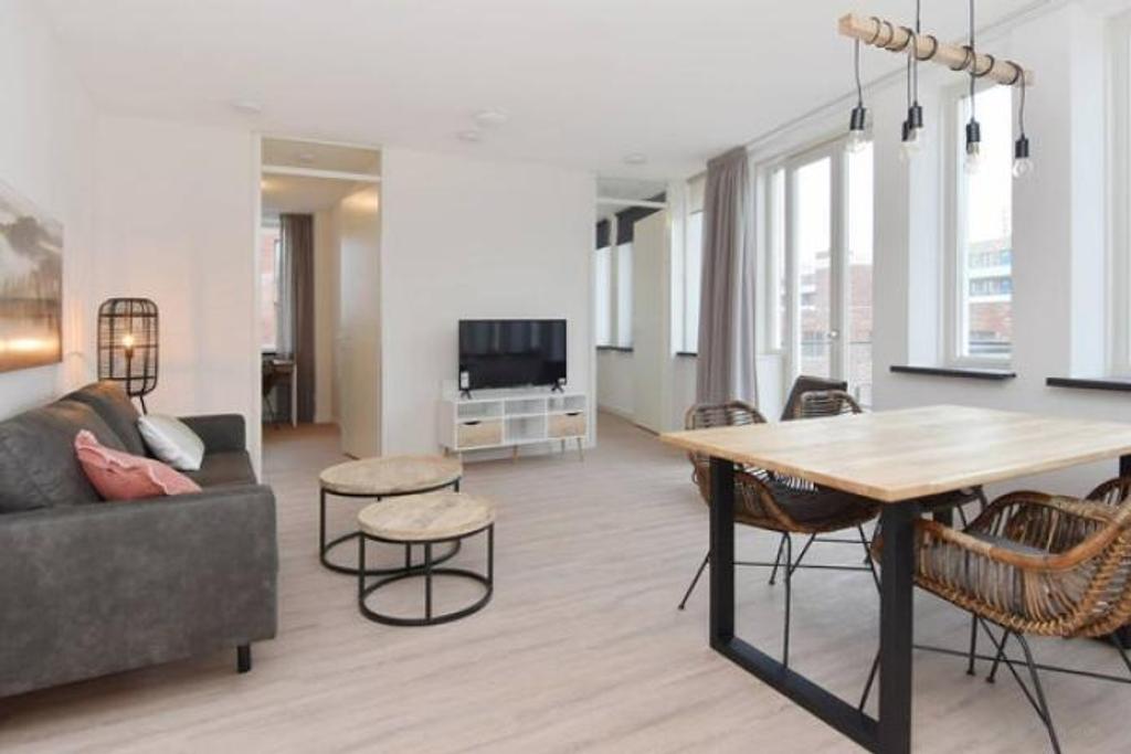 Furnished 2-Bedroom Apartment Near the Sea - Image 1