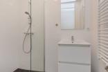 Furnished 2-Bedroom Apartment Near the Sea - Image 12