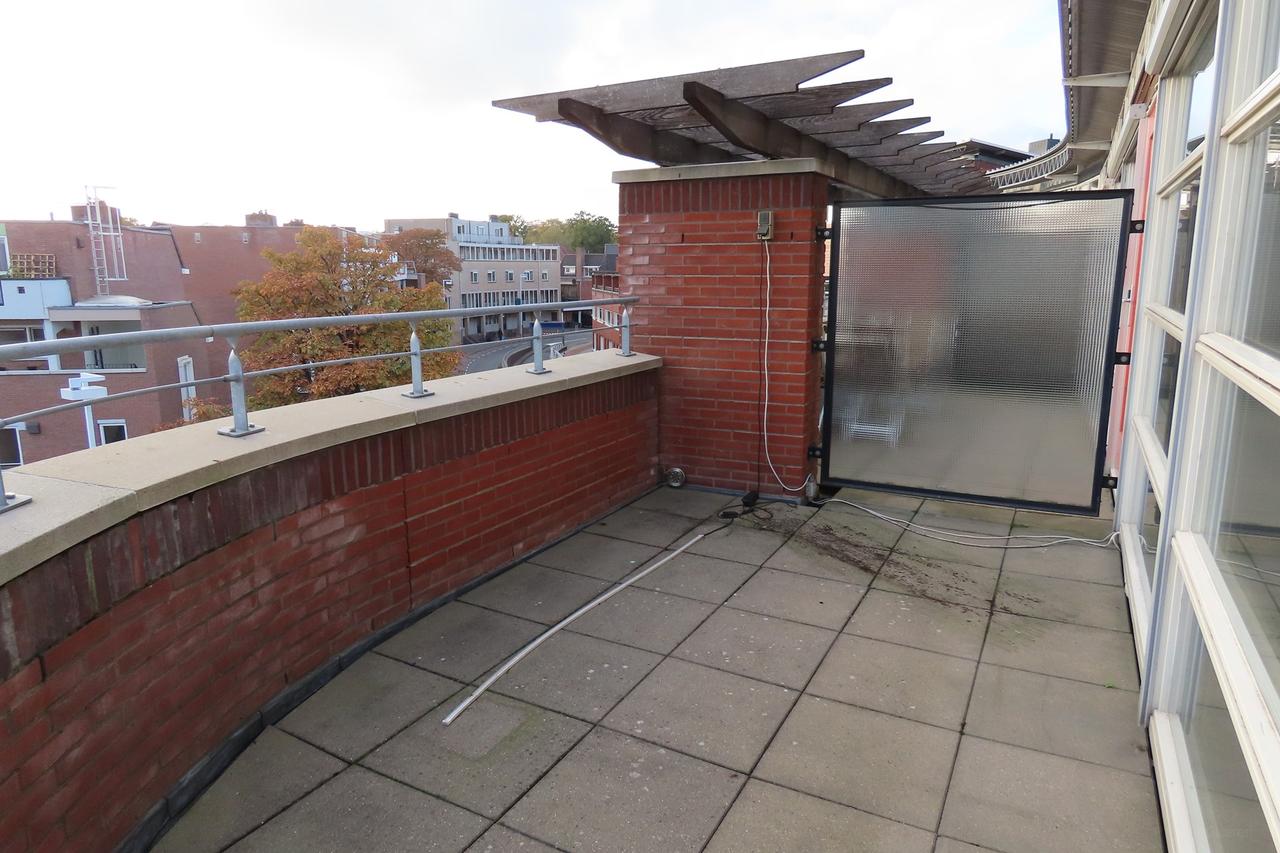 Gemeubileerde stadswoning met garage - Afbeelding 18