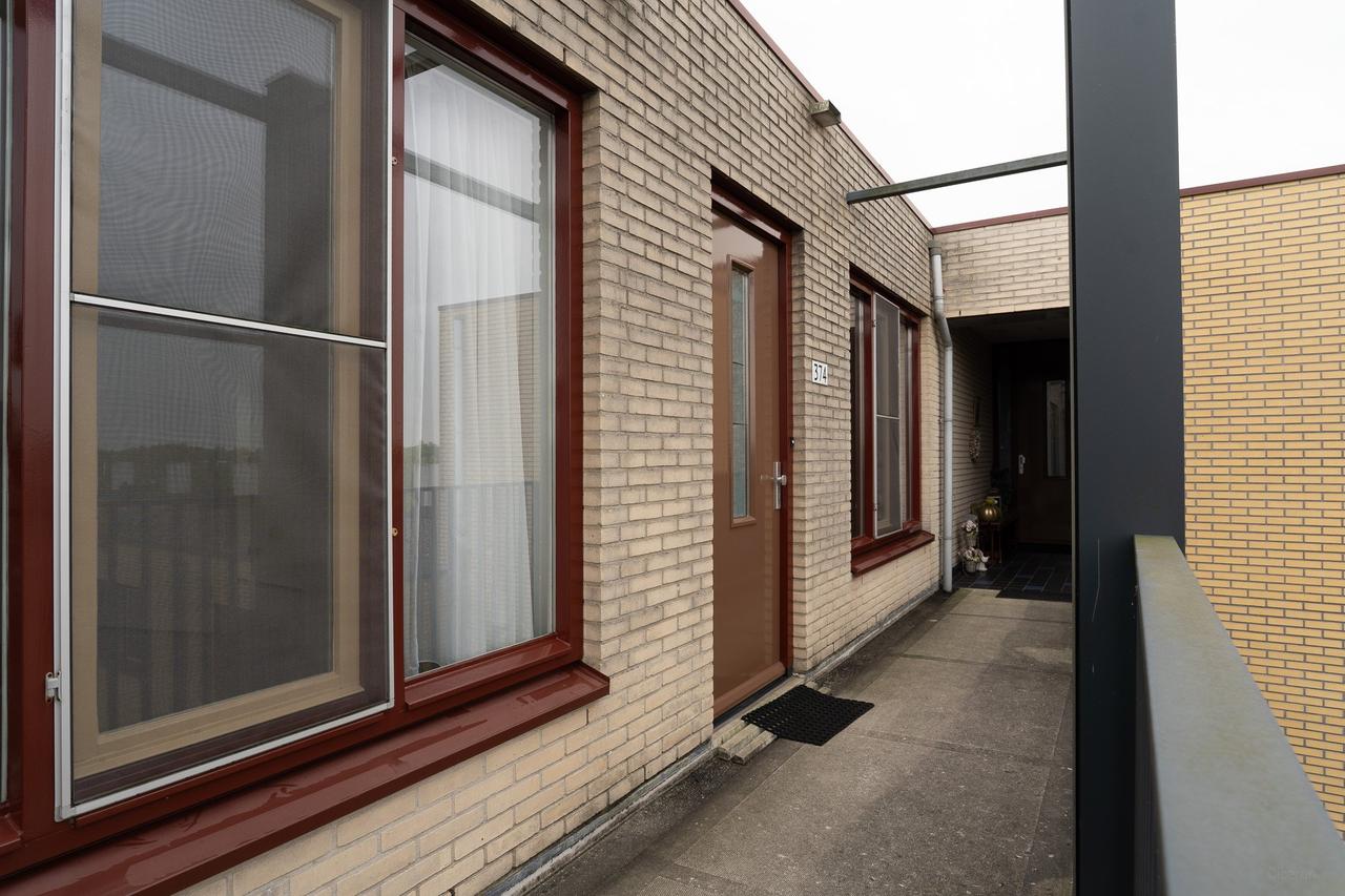 101 m² Apartment with Balcony and Parking - Image 8