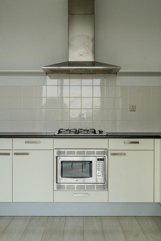 101 m² Apartment with Balcony and Parking - Image 15