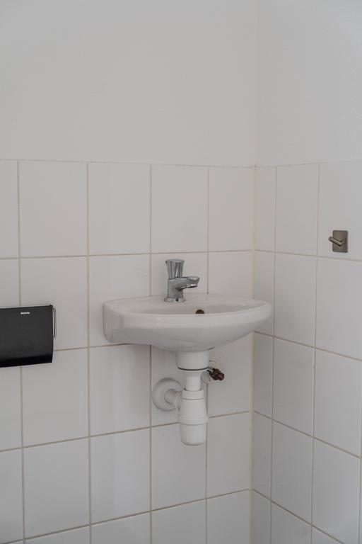 101 m² Apartment with Balcony and Parking - Image 28