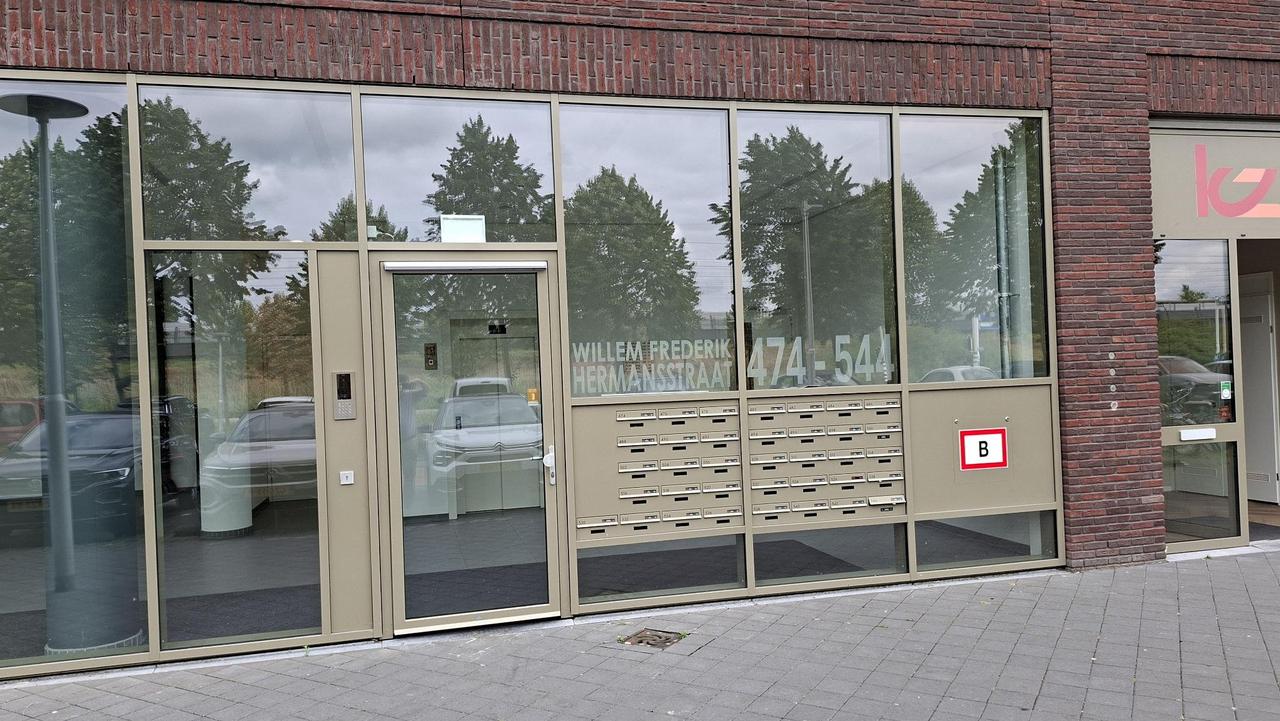 87 m² appartement op de 10e etage - Afbeelding 2