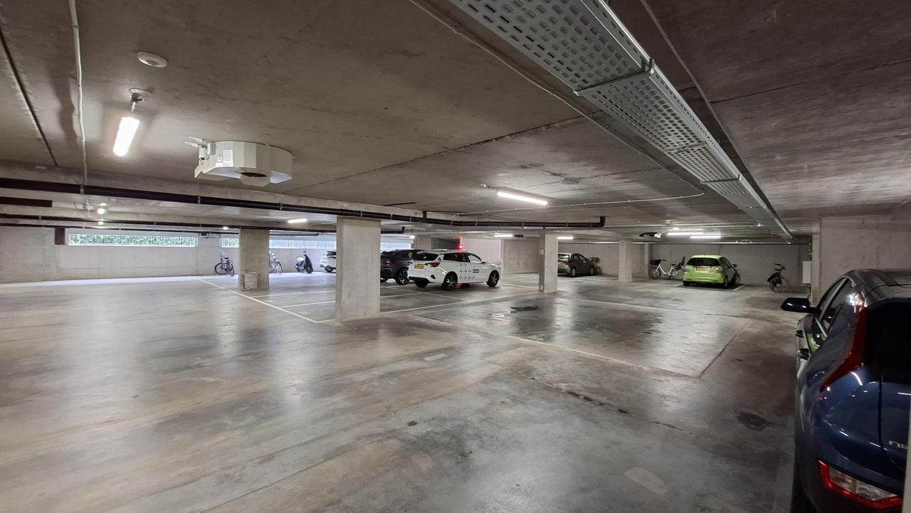 87 m² appartement op de 10e etage - Afbeelding 19