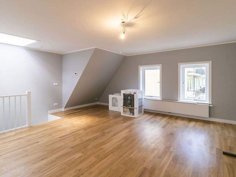 Student Apartment with Kitchen Island - Image 6