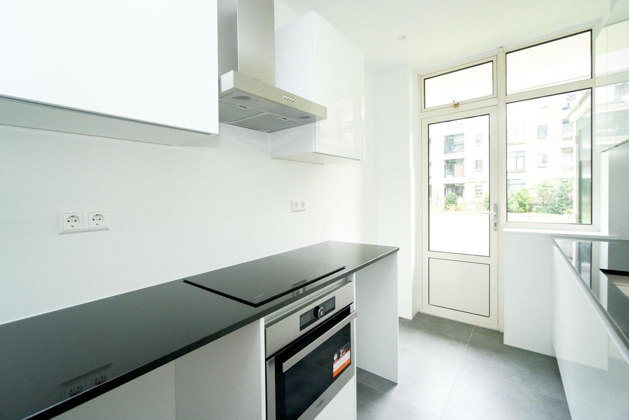 82 m² Apartment with Terrace in Bohemen - Image 8