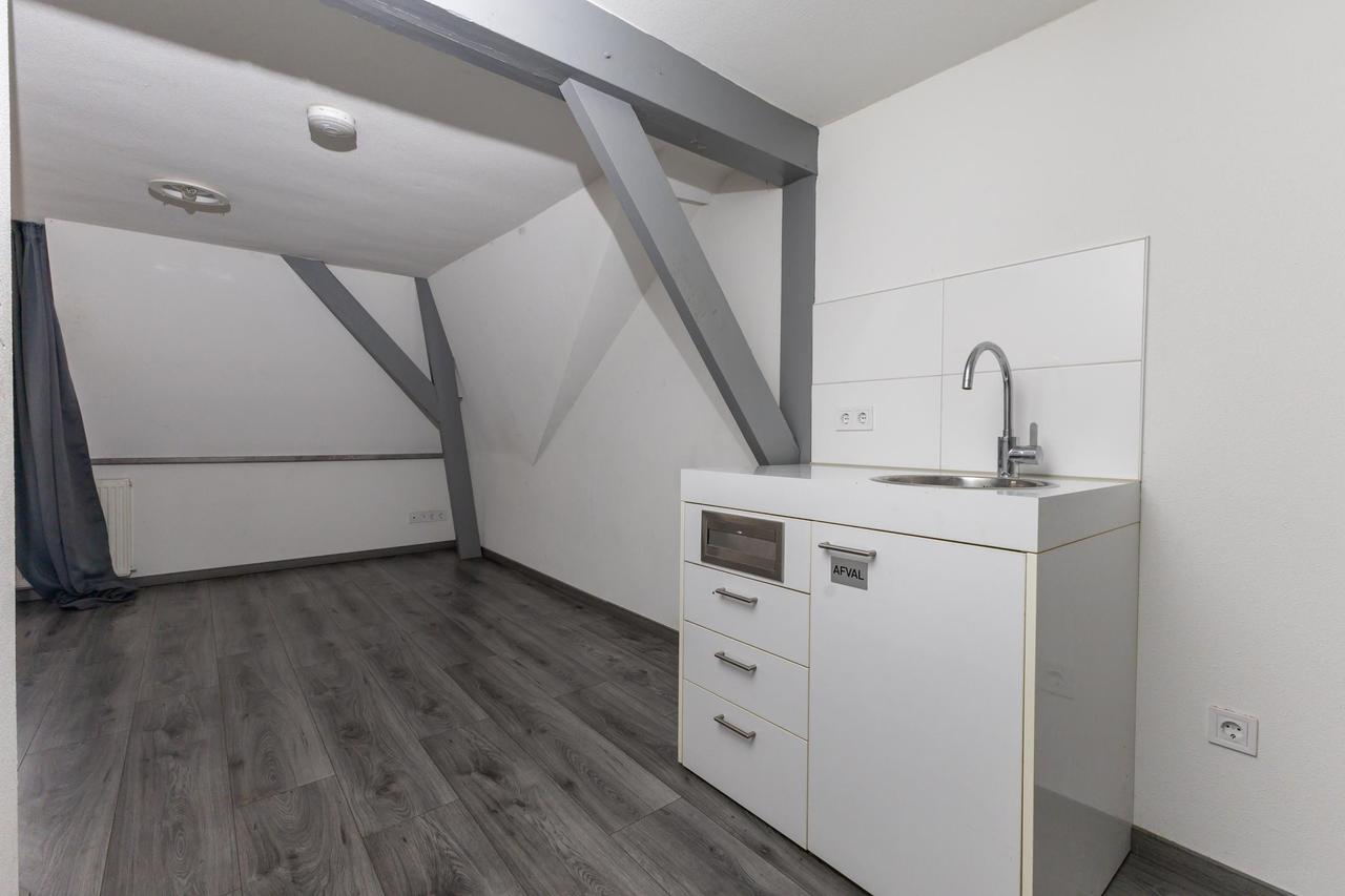 Studentenkamer van 16 m² met airco - Afbeelding 3
