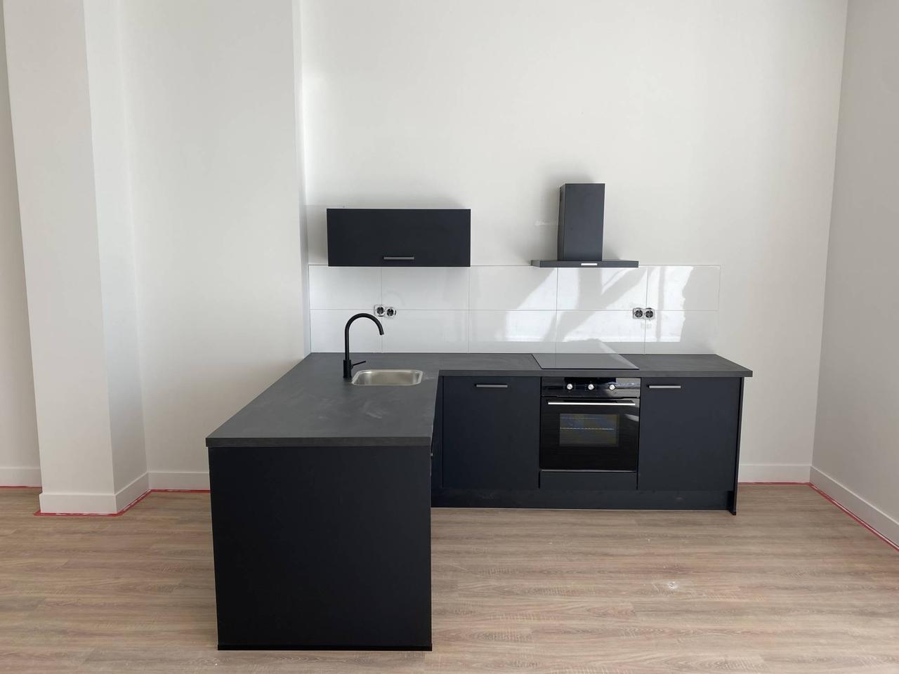 Volledig gerenoveerde studio in Oud Crooswijk - Afbeelding 9