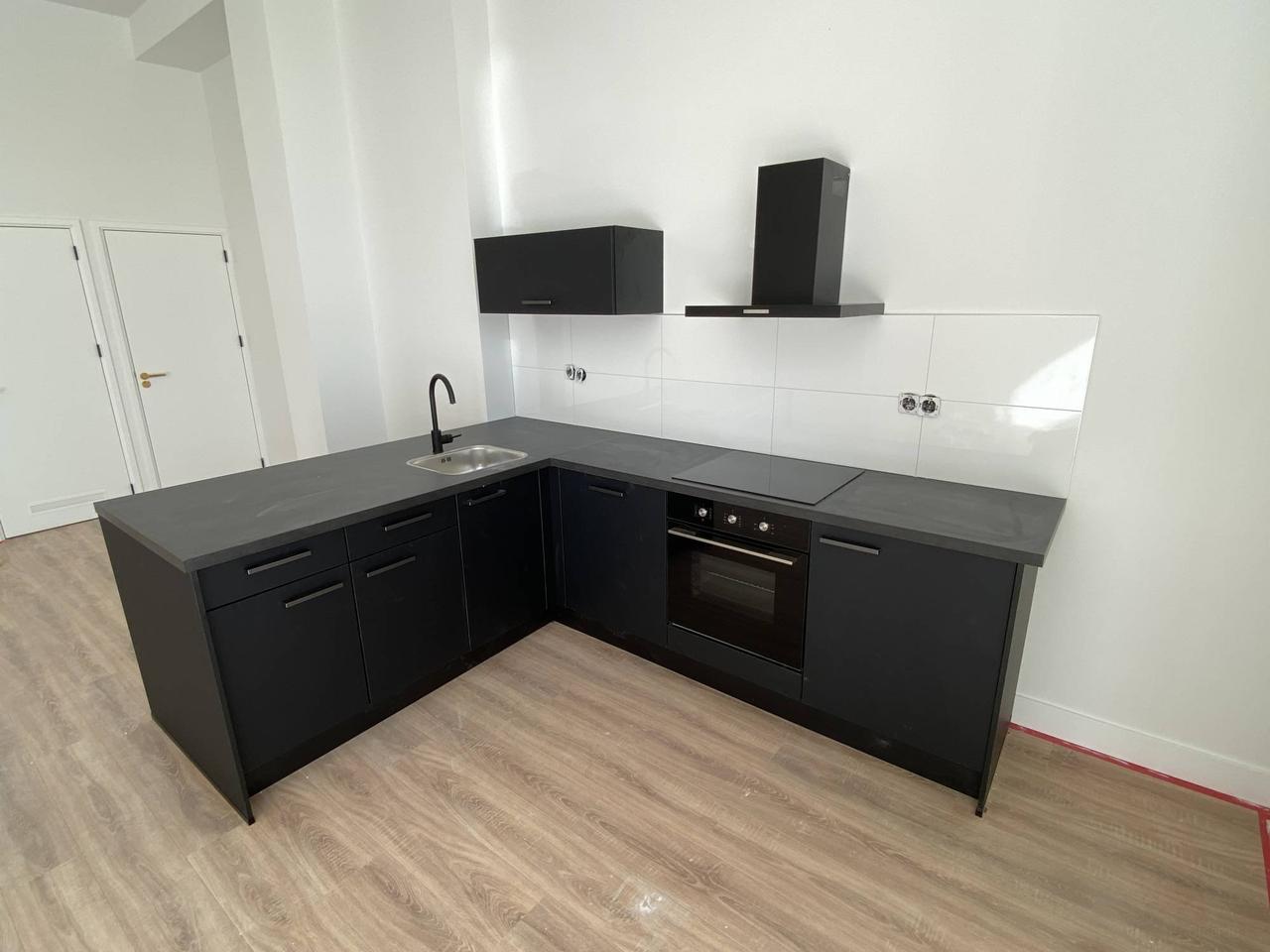 Volledig gerenoveerde studio in Oud Crooswijk - Afbeelding 10