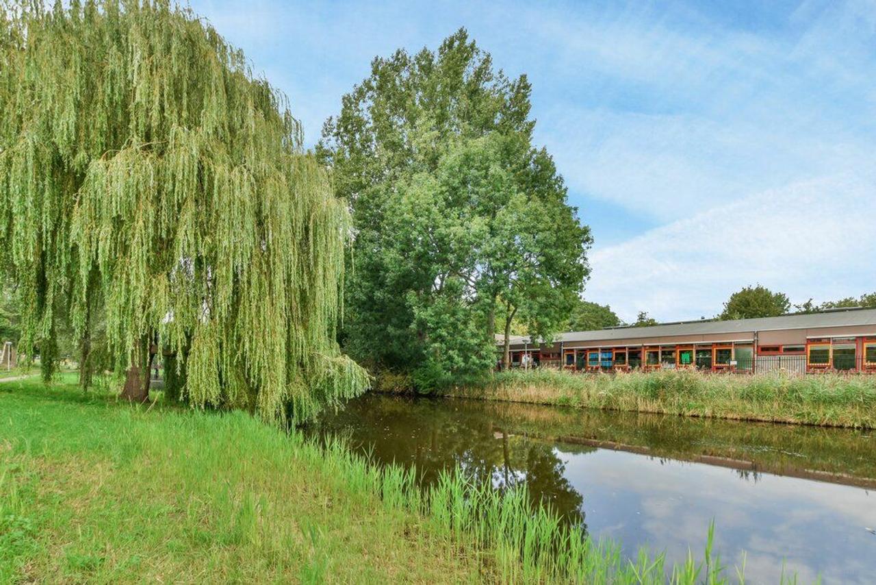 Lichte gemeubileerde studio met berging - Afbeelding 26