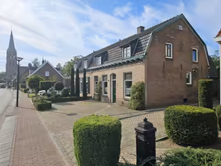 Furnished semi-detached house with garden