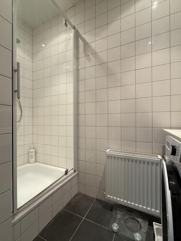 Apartment with Roof Terrace in Assendorp - Image 9