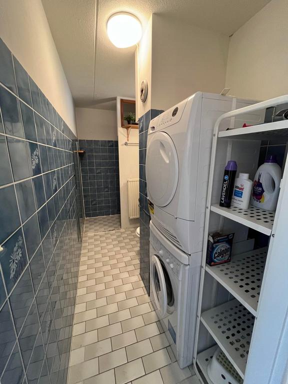 Furnished 3-Room Apartment on Oude Singel - Image 13