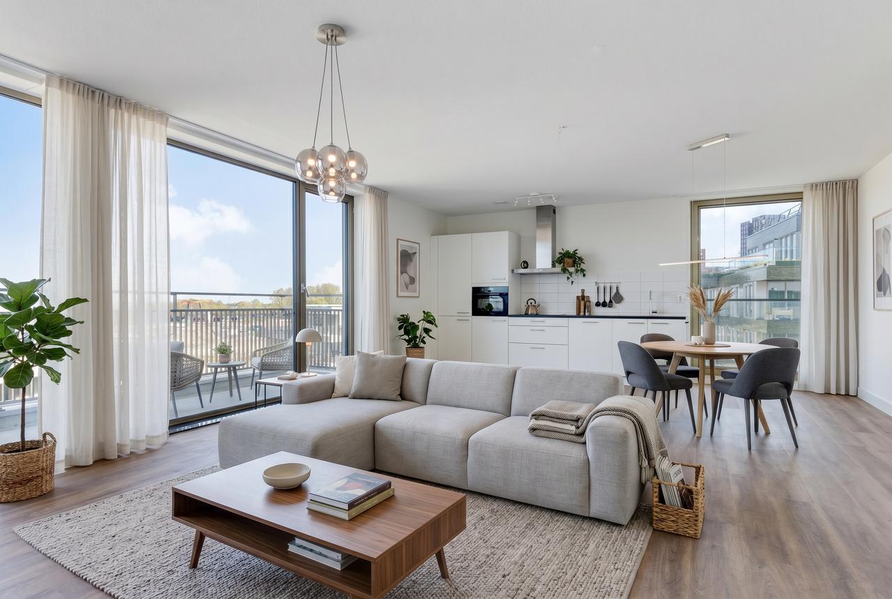 94 m² apartment with two balconies - Image 2