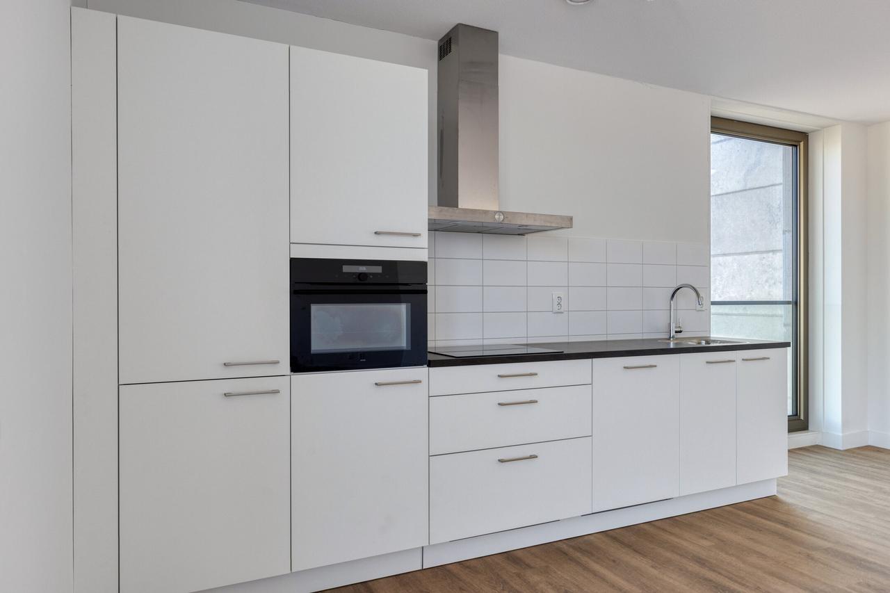 94 m² apartment with two balconies - Image 5